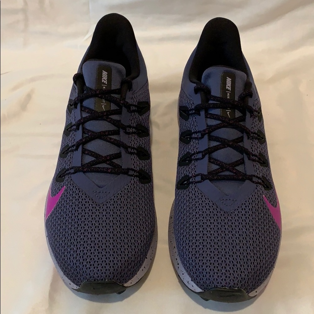 Nike Quest 2 SE Athletic Shoes - Picture 2 of 8